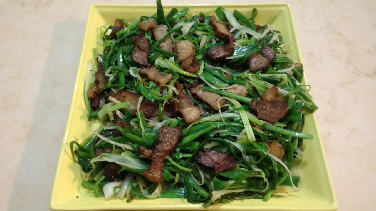 臘肉炒蒜苗-熊麻吉金門高梁臘肉