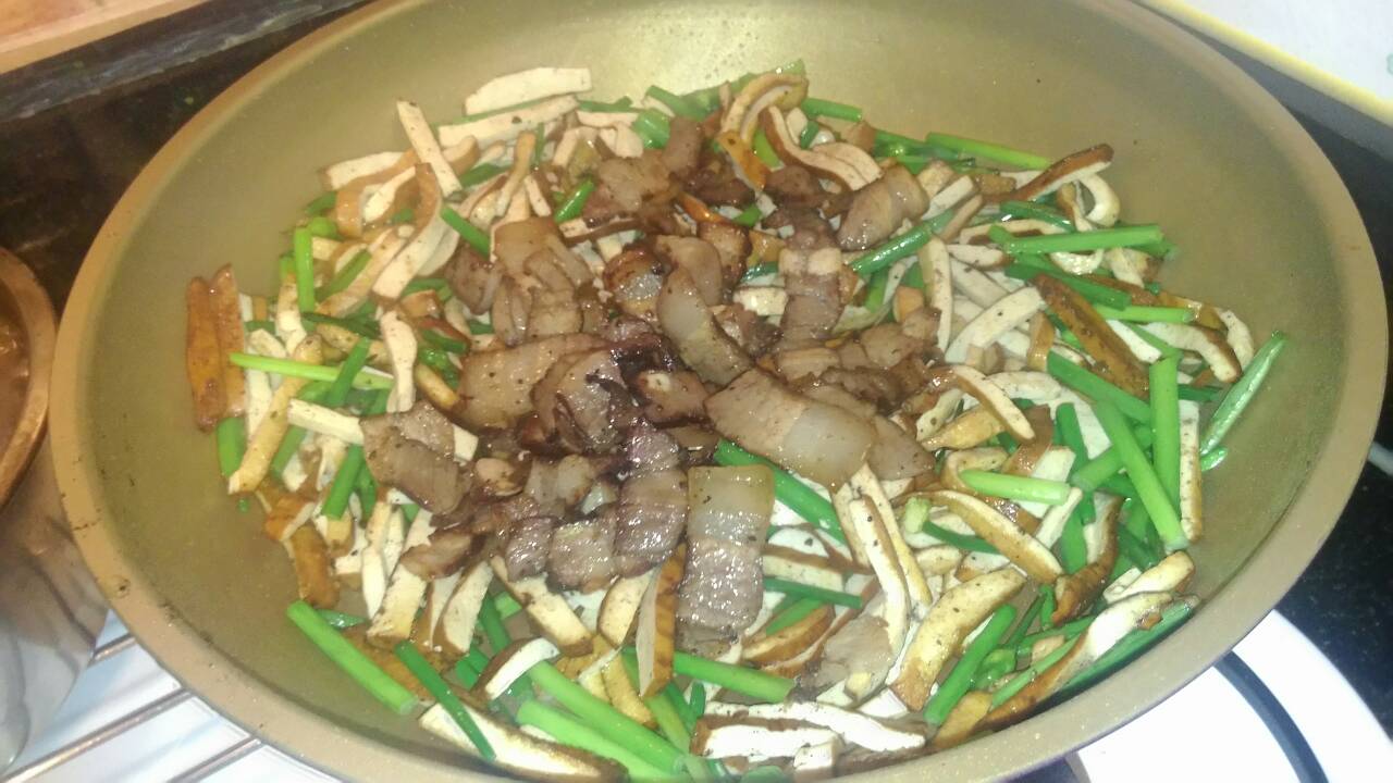 臘肉炒韭菜